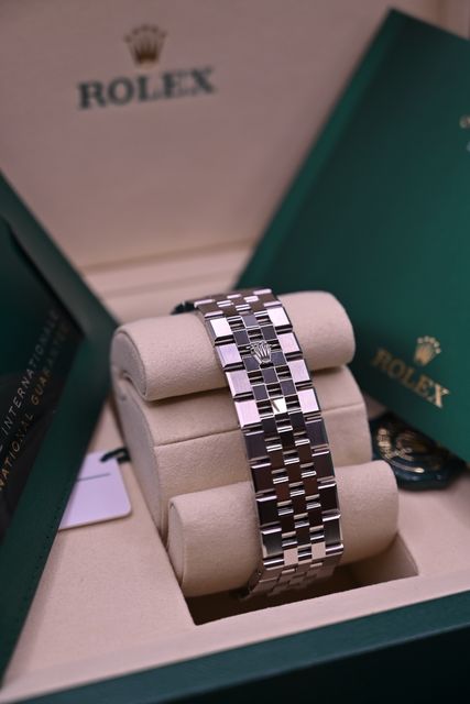 Rolex Land-Dweller 40 127334 Image 6